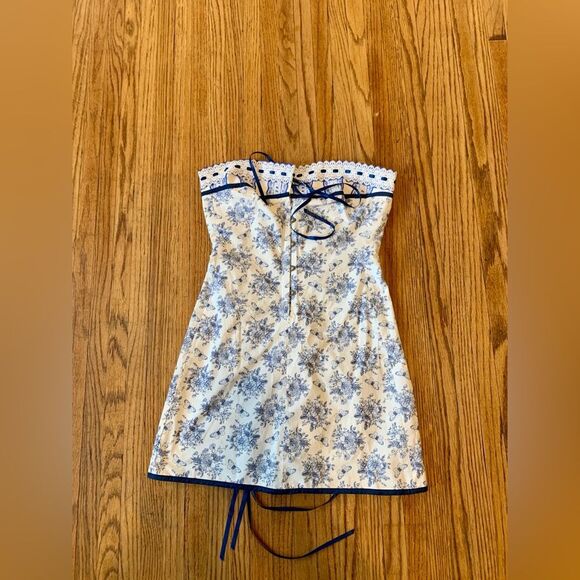 With Jean Sabrin Toile Papillon Strapless Floral Blue White Mini Dress‎ medium - Picture 12 of 16
